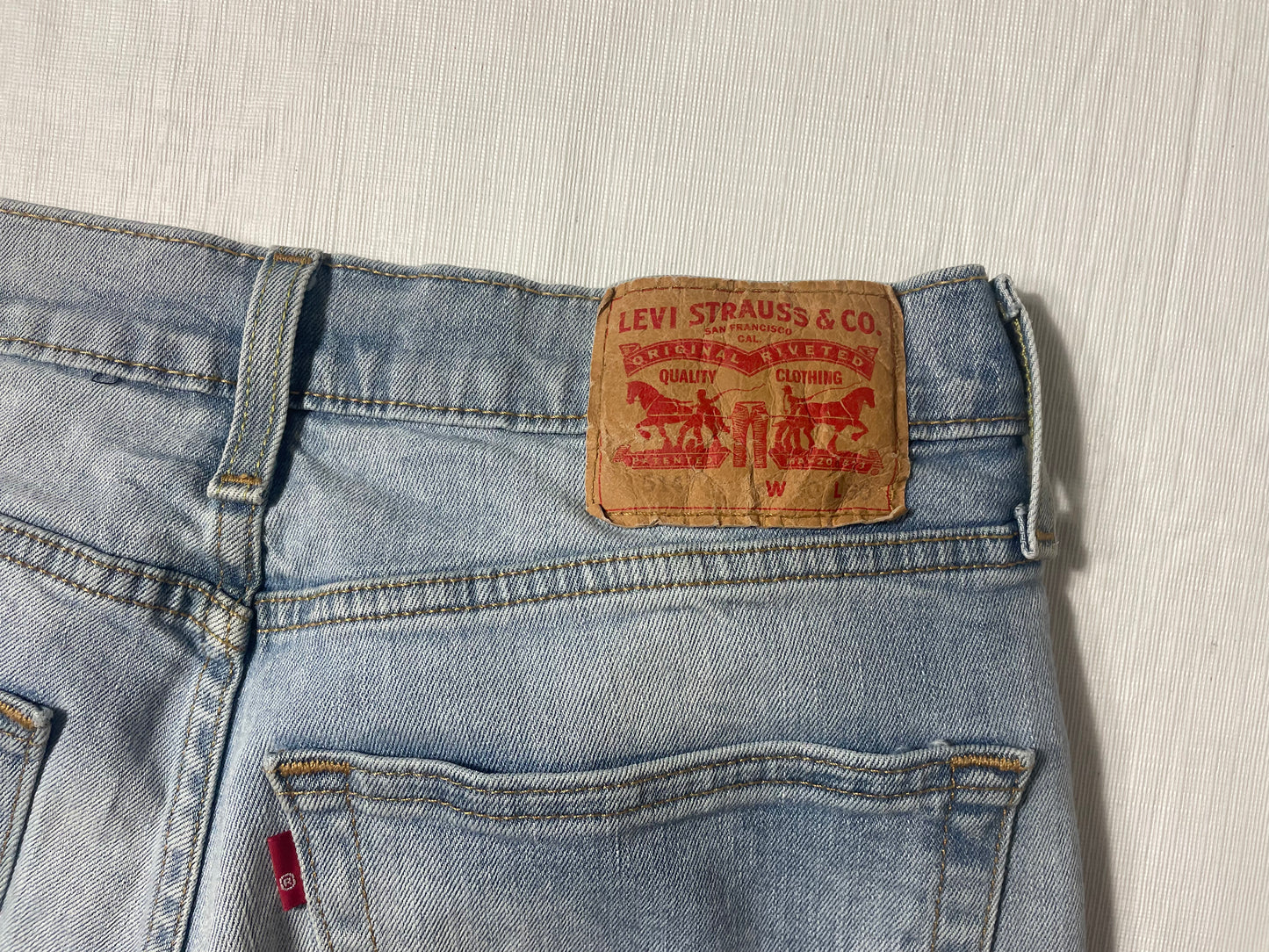 Locked eyes 1o1 jeans