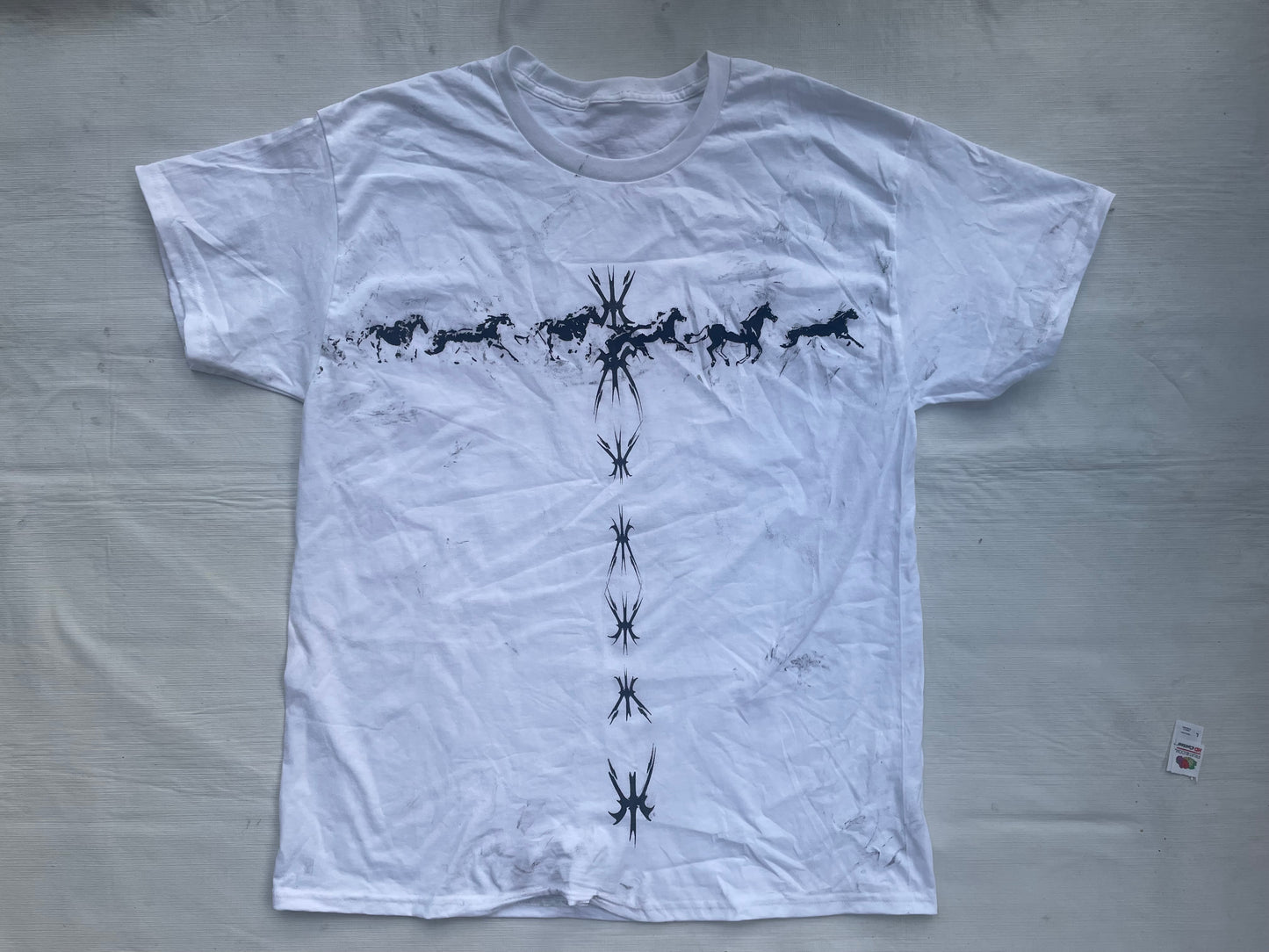 Horse wire sample tee